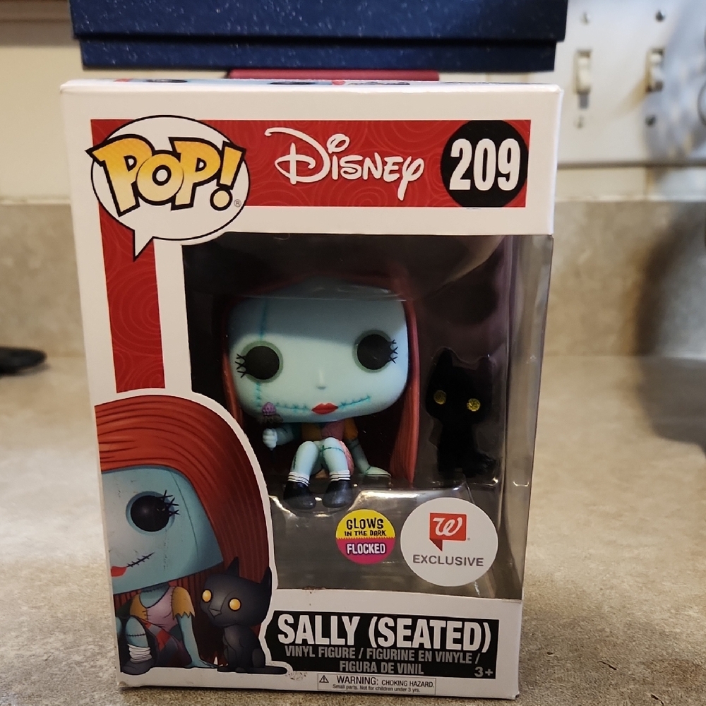 Funko Pop 209 Sally Seated Vinyl Figure with Black Cat